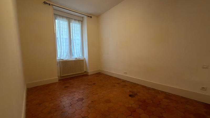 Appartement - 82 m² - 3 pièces