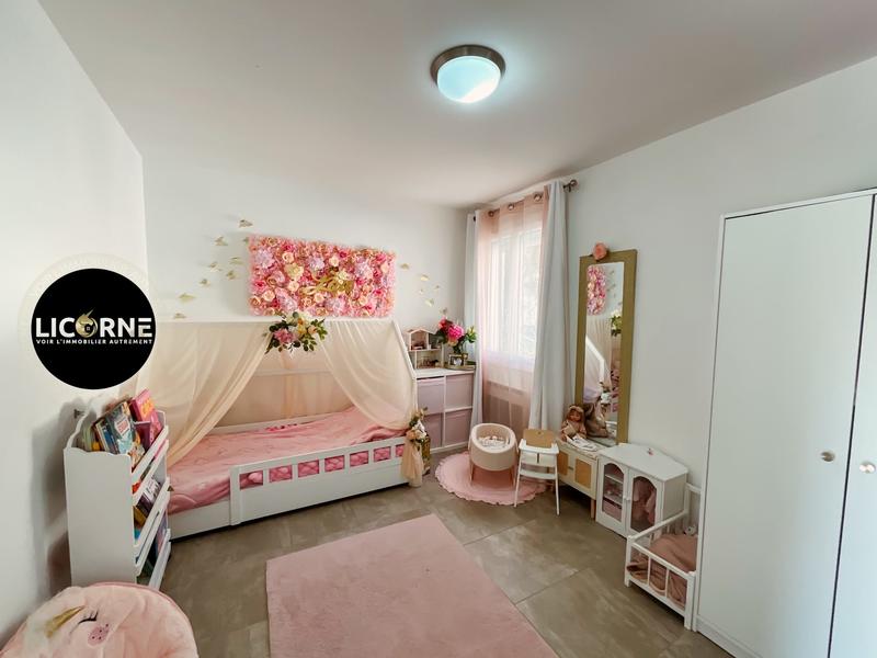 Appartement - 79 m² - 4 pièces