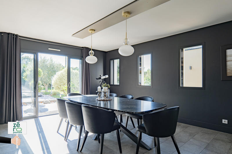 Maison - 182 m² - 6 pièces