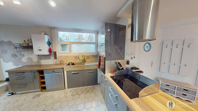 Appartement - 100 m² - 5 pièces