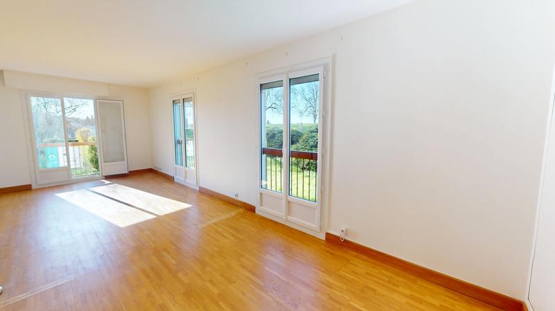Appartement - 83 m² - 5 pièces