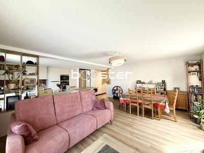 Appartement ancien - 109 m² - 5 pièces