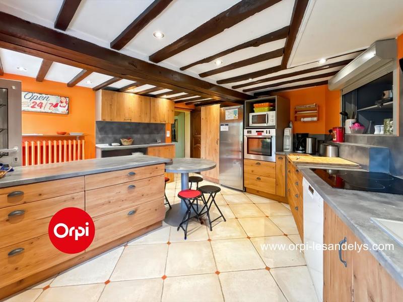 Maison - 181 m² - 9 pièces