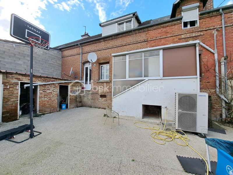 Maison - 90 m² - 4 pièces