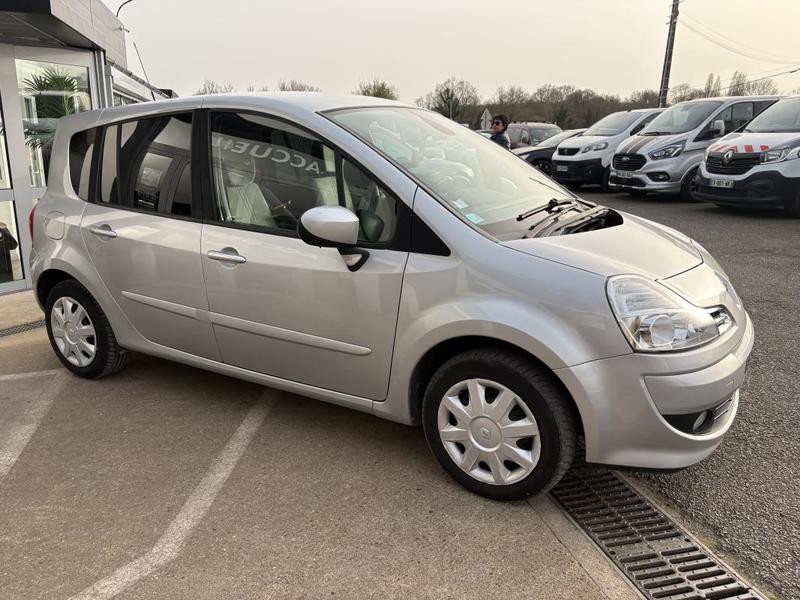 Renault Modus Grand 1.5l Dci 85 Cv Bva + Attelage
