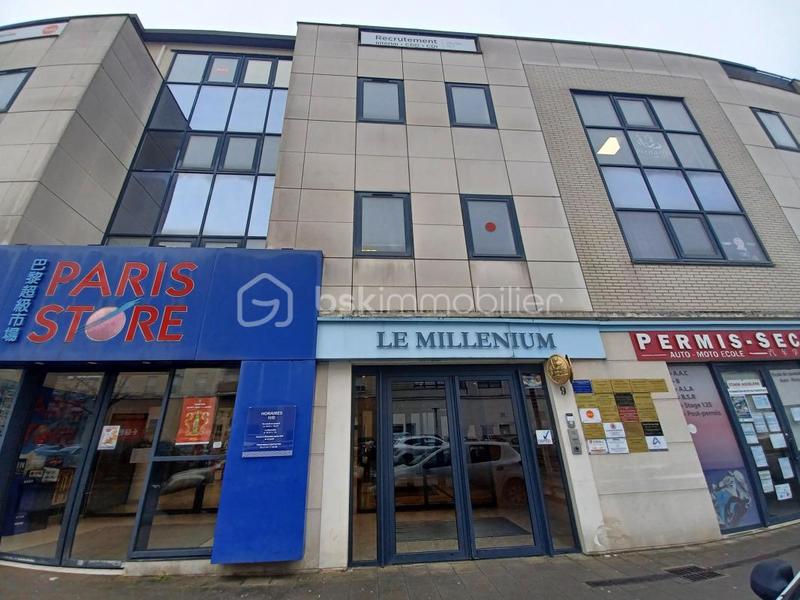 Bureau - 106 m² - 3 pièces