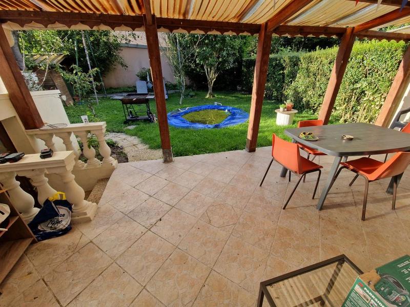 Maison - 94 m² - 4 pièces