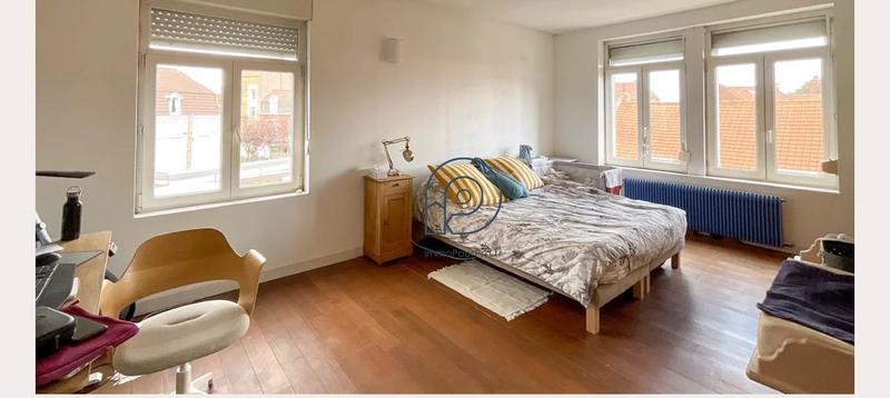 Local d'activités - 167 m²