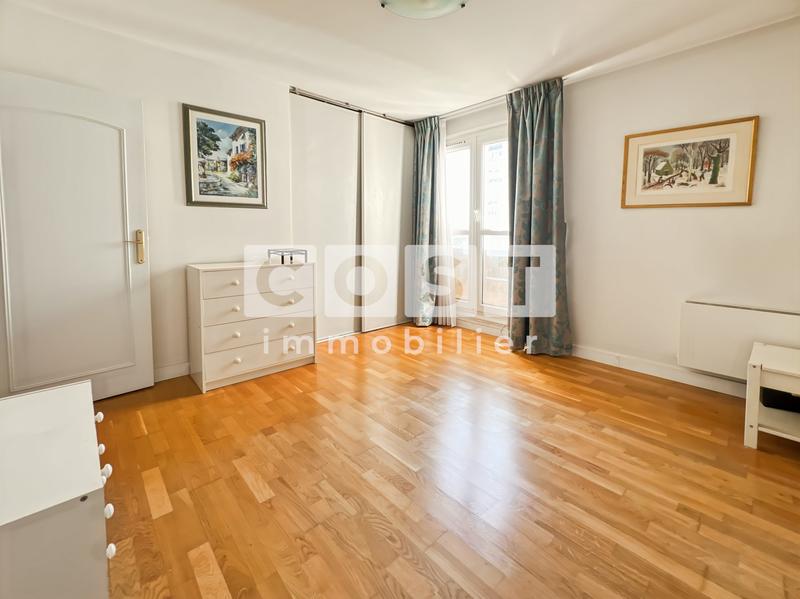 Appartement - 91 m² - 4 pièces