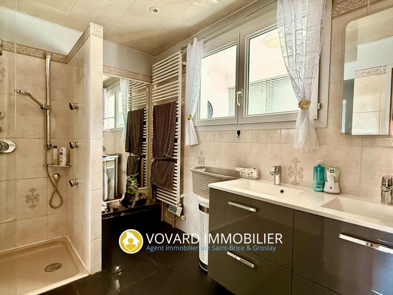 Maison - 138 m² - 6 pièces