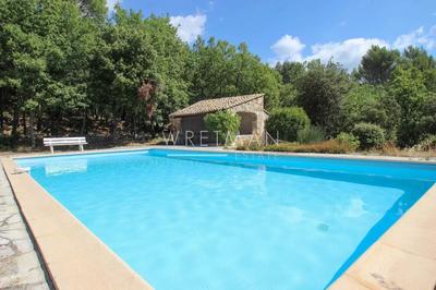 Villa - 200 m² - 5 pièces