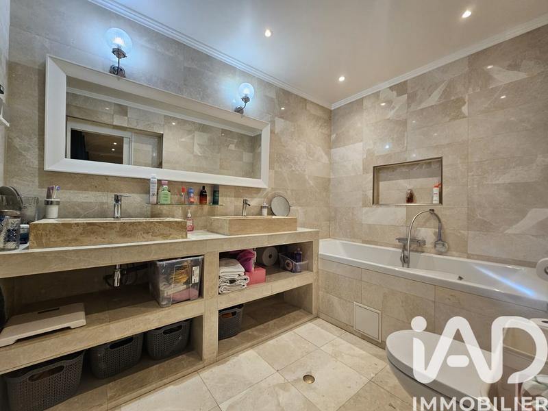 Maison - 167 m² - 7 pièces