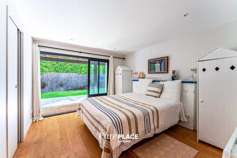 Villa - 278 m² - 7 pièces