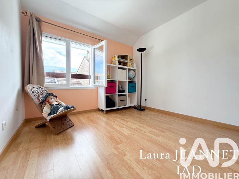 Maison - 111 m² - 7 pièces