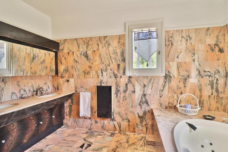 Maison - 178 m² - 7 pièces