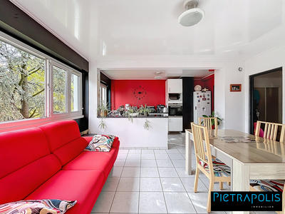 Appartement - 80 m² - 4 pièces
