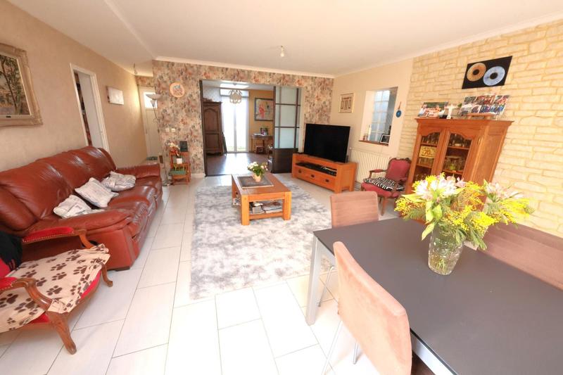 Maison - 143 m² - 7 pièces