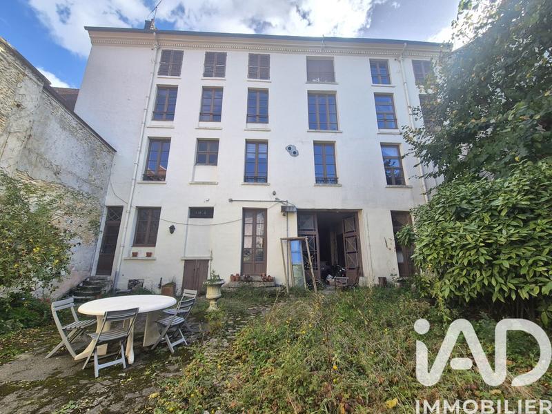 Maison de ville - 285 m² - 15 pièces