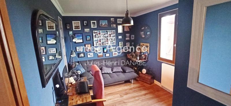 Maison - 180 m² - 8 pièces