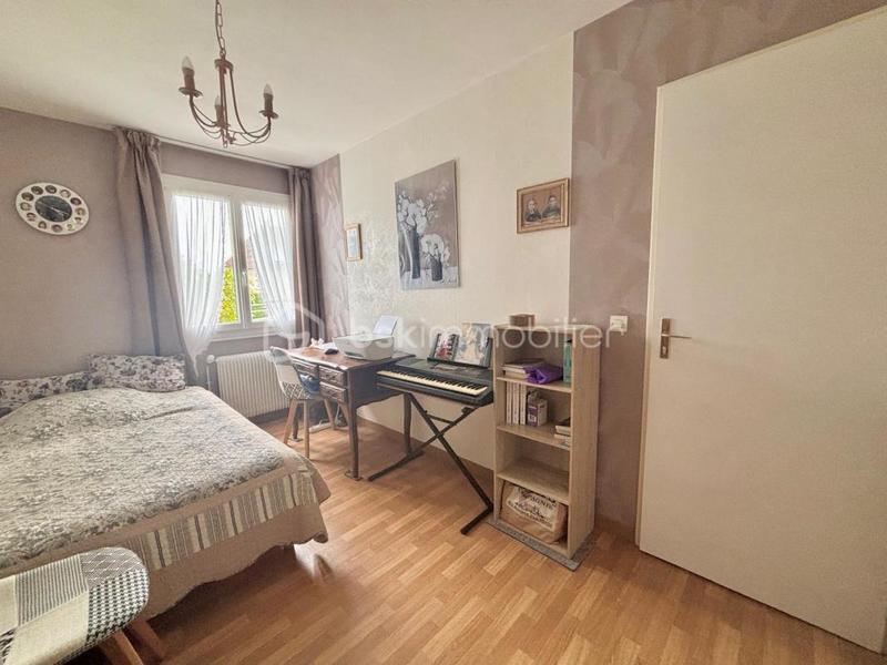 Pavillon - 85 m² - 5 pièces