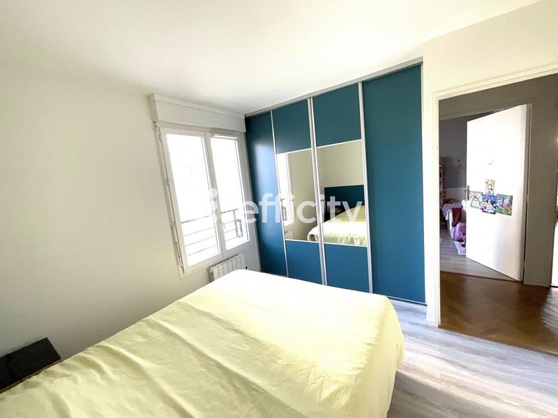 Appartement - 90 m² - 4 pièces