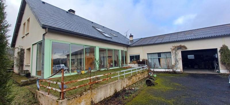 Maison - 190 m² - 10 pièces