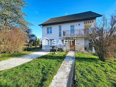 Maison - 160 m² - 8 pièces