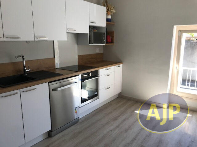 Maison - 77 m² - 3 pièces