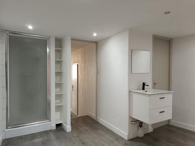 Local commercial - 26 m² - 2 pièces