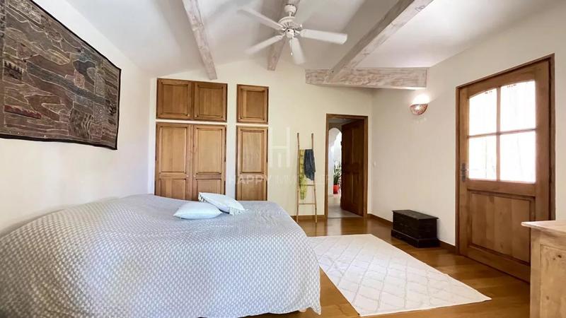 Maison de campagne - 200 m² - 8 pièces