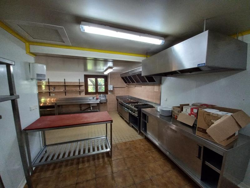 Maison de domaine - 2 300 m² - 67 pièces