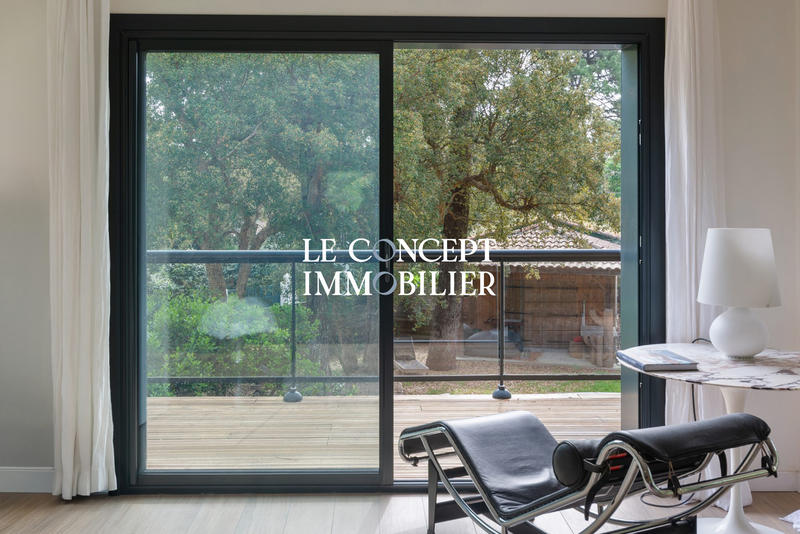 Maison - 200 m² - 7 pièces