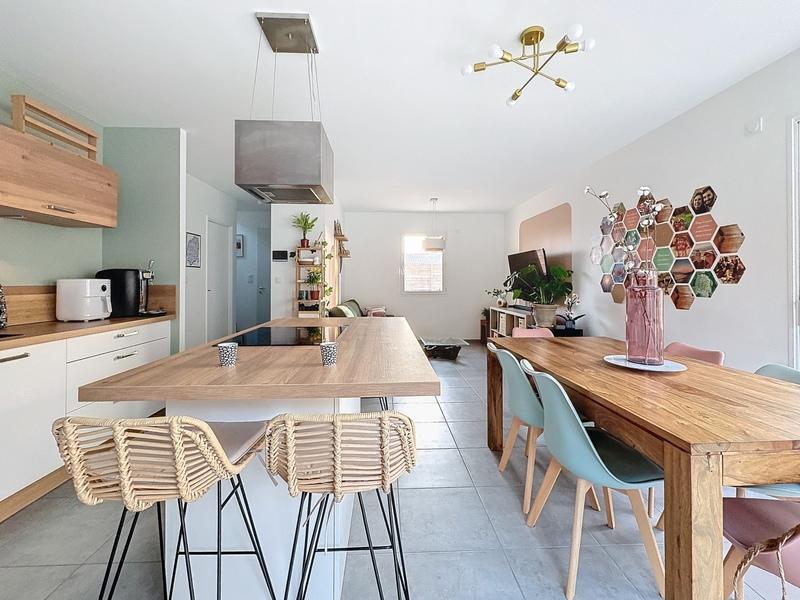 Maison - 100 m² - 5 pièces