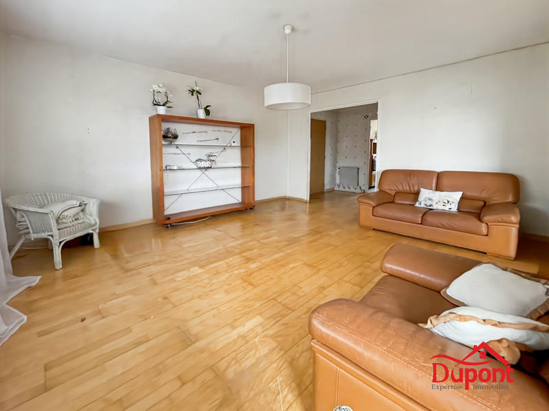Appartement - 93 m² - 5 pièces