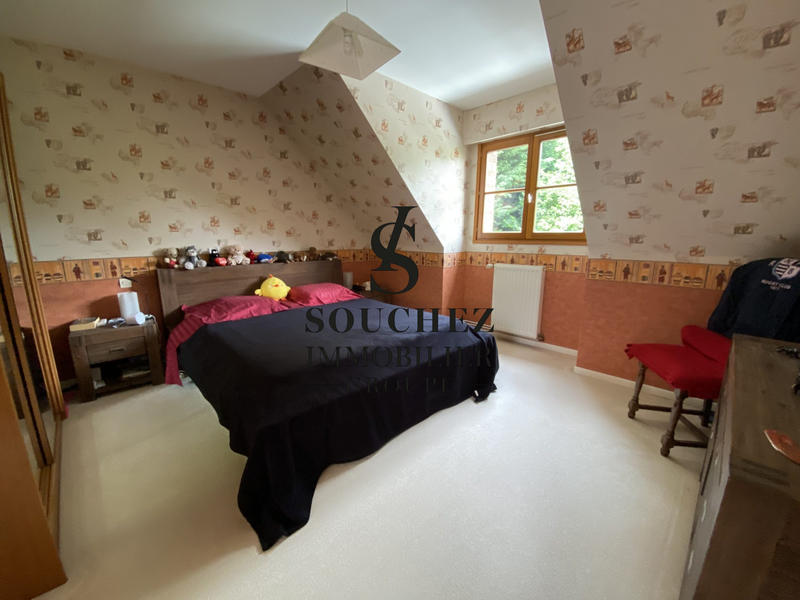 Maison - 209 m² - 9 pièces