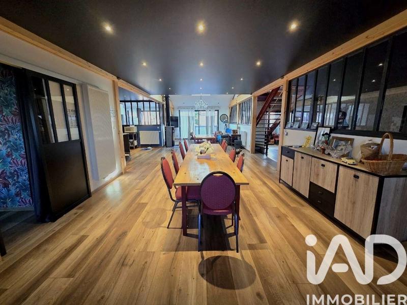 Maison de maîtres - 481 m² - 10 pièces