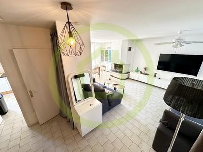 Maison - 122 m² - 6 pièces