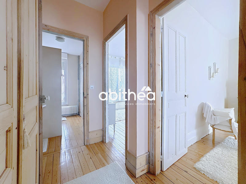 Maison - 186 m² - 6 pièces