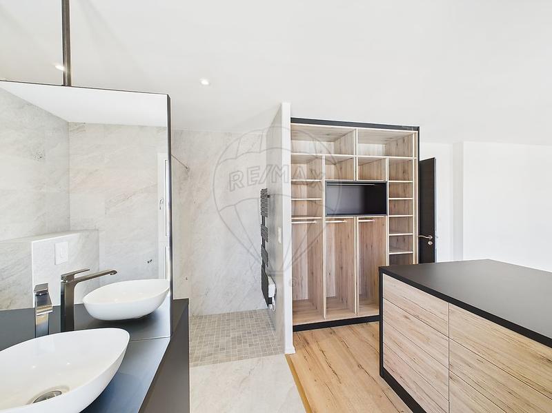 Maison - 162 m² - 7 pièces