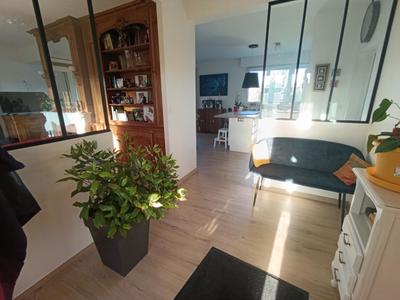 Maison - 261 m² - 11 pièces