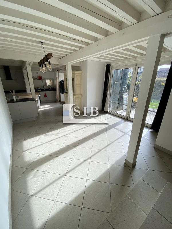 Maison - 228 m² - 7 pièces