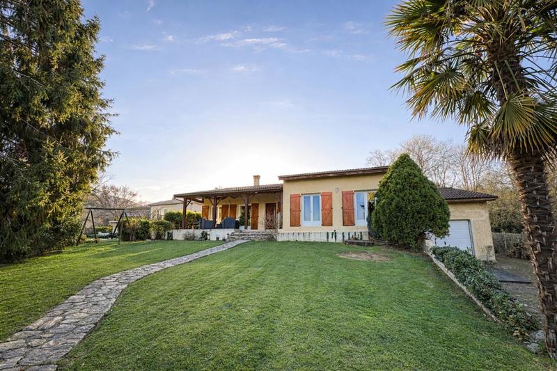 Maison - 102 m² - 4 pièces