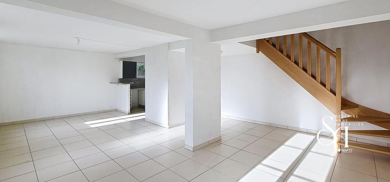 Maison - 140 m² - 8 pièces