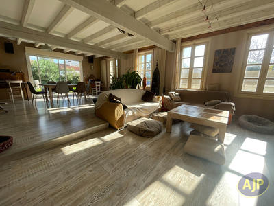 Maison - 170 m² - 6 pièces