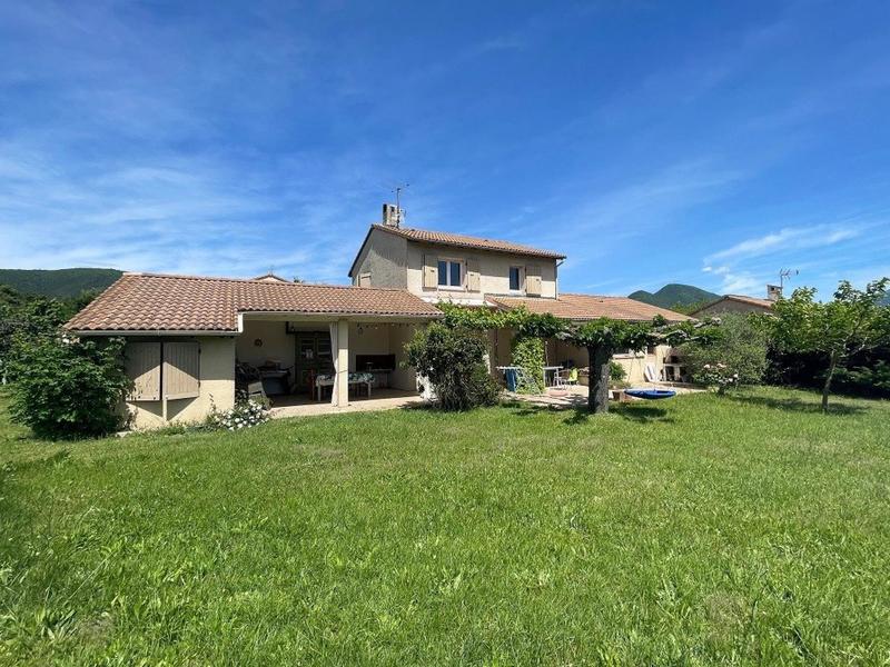 Maison - 108 m² - 5 pièces