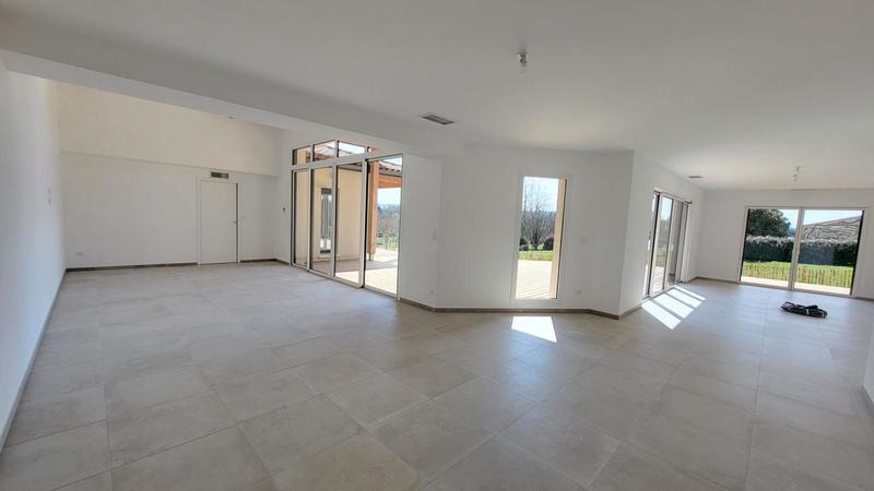 Maison - 167 m² - 7 pièces