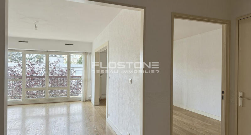 Appartement - 82 m² - 4 pièces