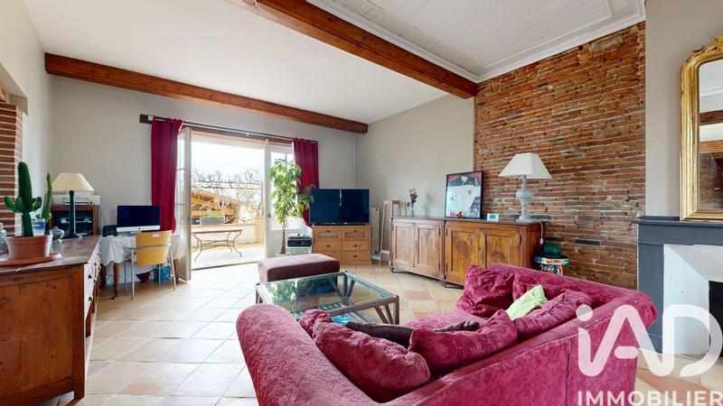 Maison - 300 m² - 13 pièces