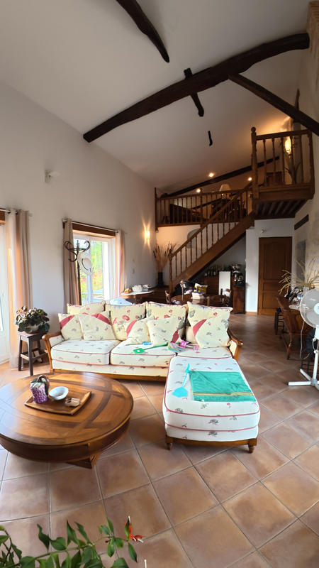 Maison - 200 m² - 6 pièces