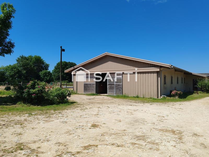 Maison - 249 m² - 8 pièces